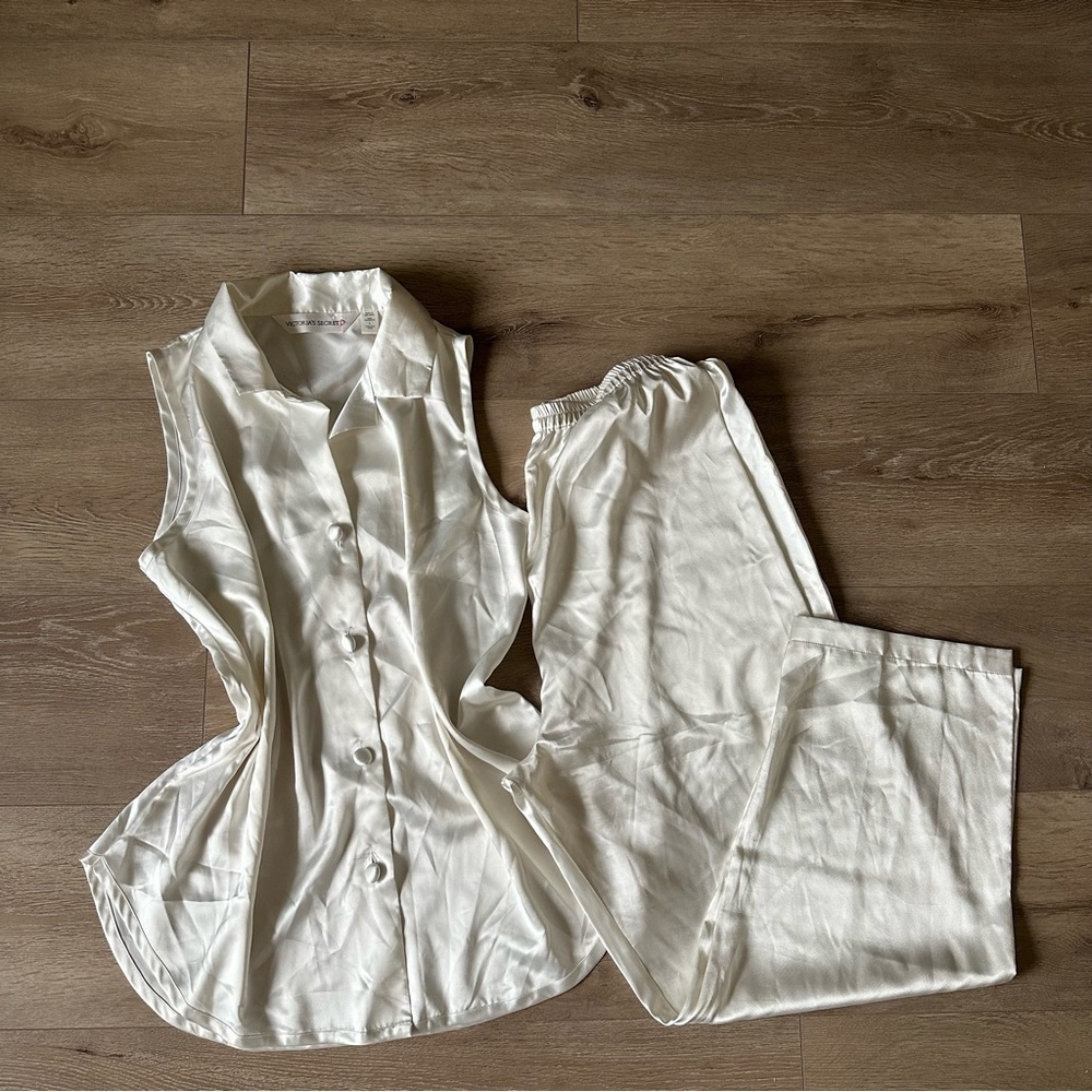 Vintage Victoria Secret White Satin Pajama Set Sz L